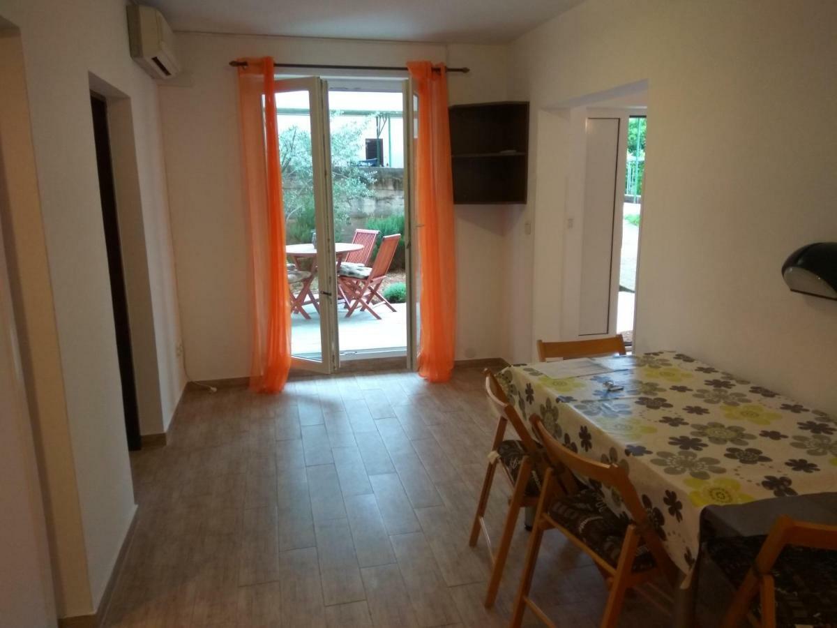 Apartmani Ivana Punat Exterior foto